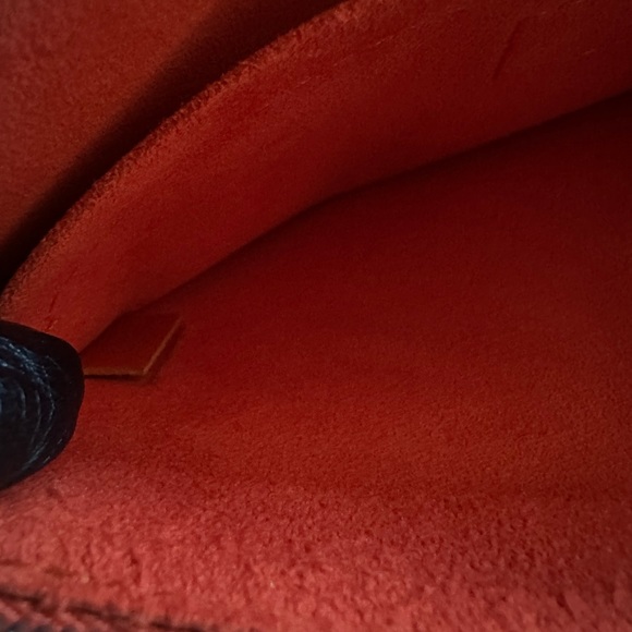 Louis Vuitton Epi Pimont Pouch for Neverfull PM Used - Picture 9 of 15